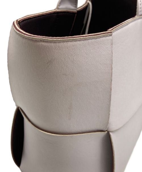 BOTTEGA VENETA（ボッテガベネタ）BOTTEGA VENETA (ボッテガベネタ) スモール アルコ トートバッグ ホワイトの古着・服飾アイテム