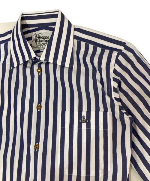 Vivienne Westwood man（ヴィヴィアン ウェストウッド マン）Vivienne Westwood man (ヴィヴィアン ウェストウッド マン) ワンポイントロゴストライプシャツ ブルー サイズ:44の古着・服飾アイテム