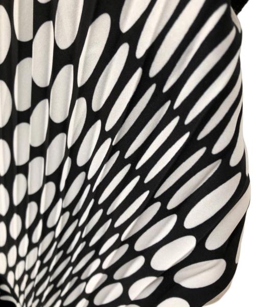 MM6 Maison Margiela（エムエムシックスメゾンマルジェラ）MM6 Maison Margiela (エムエムシックスメゾンマルジェラ) ポルカドット プリーツワンピース ブラック サイズ:40の古着・服飾アイテム