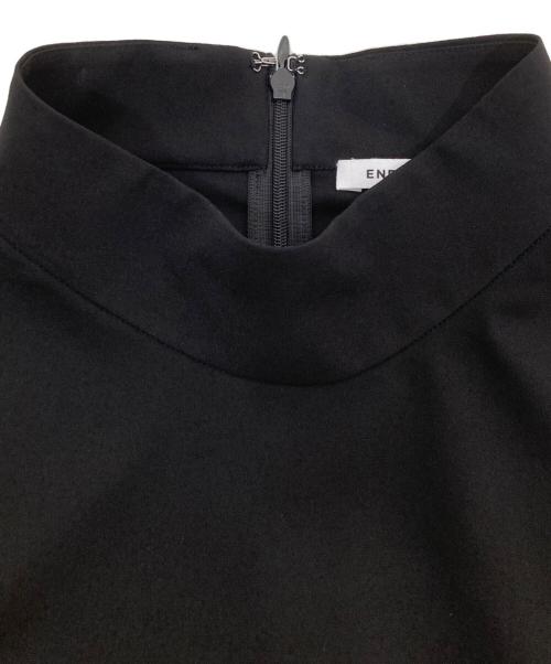 ENFOLD（エンフォルド）ENFOLD (エンフォルド) STAND-NECK HIDDEN-ARM TANK-TOP ブラック サイズ:38の古着・服飾アイテム