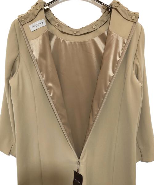MACKINTOSH（マッキントッシュ）MACKINTOSH (マッキントッシュ) ポリエステルバックサテンワンピース ベージュ サイズ:Ｍの古着・服飾アイテム
