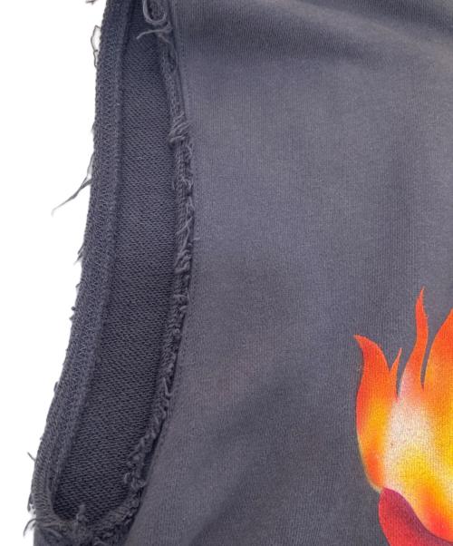 TENDER PERSON（テンダ―パーソン）TENDER PERSON (テンダ―パーソン) AIRBRUSHED CUTSLEEVE VEST グレー サイズ:2の古着・服飾アイテム