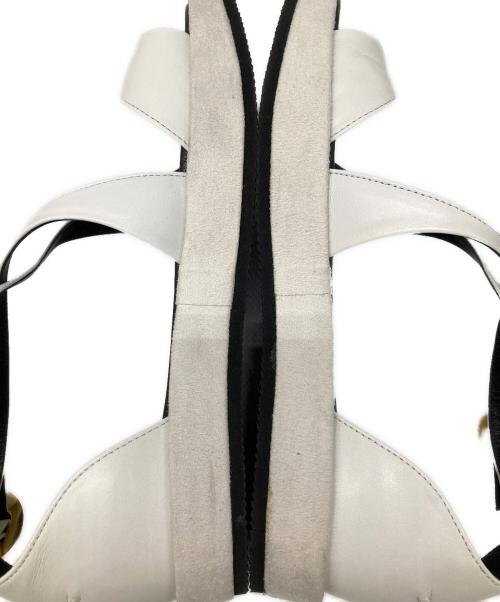 Mame Kurogouchi（マメクロゴウチ）mame kurogouchi (マメクロゴウチ) Curved Line Ankle Strap Sandals ホワイト サイズ:23.5の古着・服飾アイテム