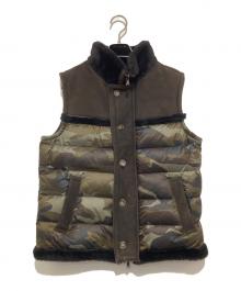 EMMETI（エンメティ）の古着「迷彩ムートンダウンベスト」｜ブラウン
