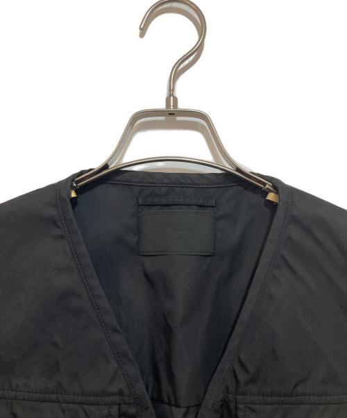 PRADA（プラダ）PRADA (プラダ) 三角プレートナイロンベスト ナイロンベスト SGC261 S231 1WQ8 ブラック サイズ:44の古着・服飾アイテム