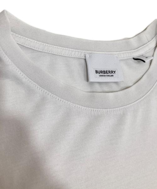 BURBERRY（バーバリー）BURBERRY (バーバリー) MONOGRAM MOTIF COTTON T-SHIRT ホワイト サイズ:Mの古着・服飾アイテム