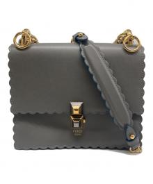 FENDI（フェンディ）の古着「ミニキャナイ レザー チェーンショルダーバッグ 8M0381」｜グレー