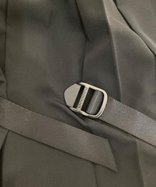 HYKE（ハイク）HYKE (ハイク) プリーツノースリーブワンピース ブラック サイズ:Sの古着・服飾アイテム