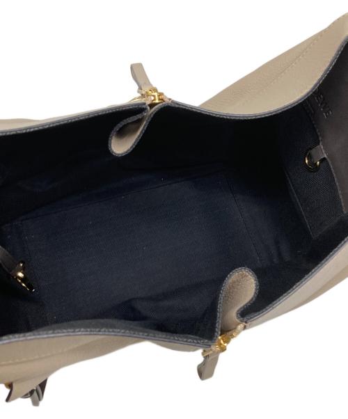 LOEWE（ロエベ）LOEWE (ロエベ) ハンモック スモールショルダーバッグ 2WAYバッグ ベージュの古着・服飾アイテム