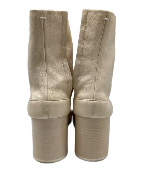 Maison Margiela（メゾンマルジェラ）Maison Margiela (メゾンマルジェラ) 足袋ブーツ ホワイト サイズ:36の古着・服飾アイテム
