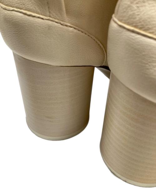 Maison Margiela（メゾンマルジェラ）Maison Margiela (メゾンマルジェラ) 足袋ブーツ ホワイト サイズ:36の古着・服飾アイテム