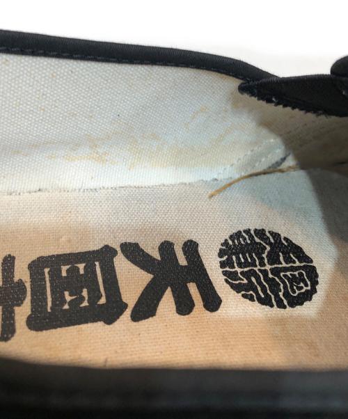 WACKO MARIA（ワコマリア）WACKO MARIA (ワコマリア) 虎刺繍スリッポン/カンフーシューズ ブラック サイズ:9の古着・服飾アイテム