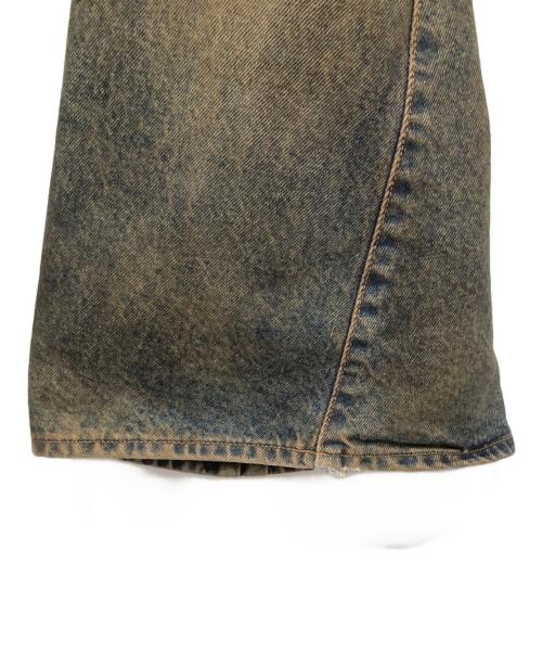 NVRFRGT（ネヴァーフォーゲット）NVRFRGT (ネヴァーフォーゲット) 3D Twisted Wide Leg Jeans インディゴ サイズ:2の古着・服飾アイテム