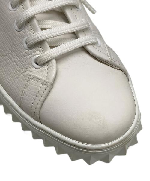 Salvatore Ferragamo（サルヴァトーレ フェラガモ）Salvatore Ferragamo (サルヴァトーレ フェラガモ) CUBE ホワイト サイズ:7Mの古着・服飾アイテム