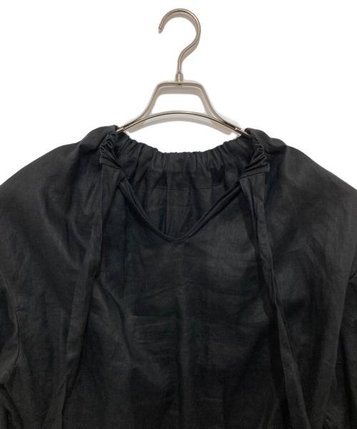 HYKE（ハイク）HYKE (ハイク) LINEN SHIRRED TOP ブラック サイズ:1の古着・服飾アイテム