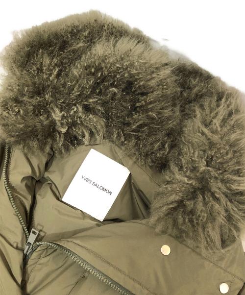 yves salomon（イヴサロモン）YVES SALOMON (イヴサロモン) DOWN JACKET（ダウンジャケット）24020510000130 オリーブ サイズ:36の古着・服飾アイテム