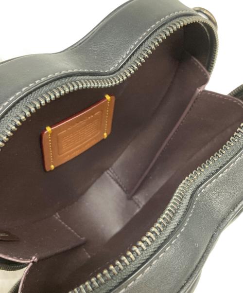 COACH（コーチ）COACH (コーチ) Heart Crossbody Bag With Quilting ブラックの古着・服飾アイテム