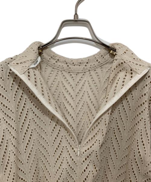 CLANE（クラネ）CLANE (クラネ) カットエンブロイダリートップ ベージュ サイズ:2の古着・服飾アイテム