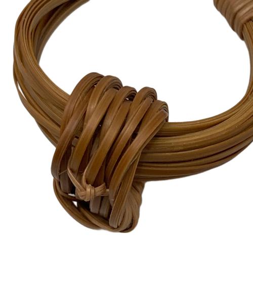 Mame Kurogouchi（マメクロゴウチ）Mame Kurogouchi (マメクロゴウチ) Bamboo Bundled-Plait Hoop Earrings ブラウン サイズ:不明の古着・服飾アイテム