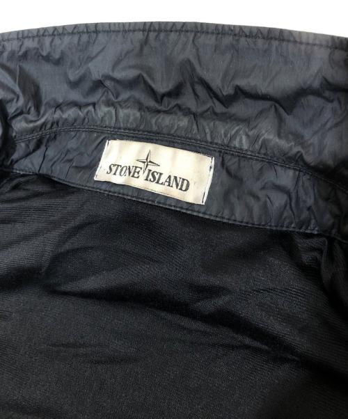 STONE ISLAND（ストーンアイランド）STONE ISLAND (ストーンアイランド) ジップアップナイロンジャケット ネイビー サイズ:Sの古着・服飾アイテム