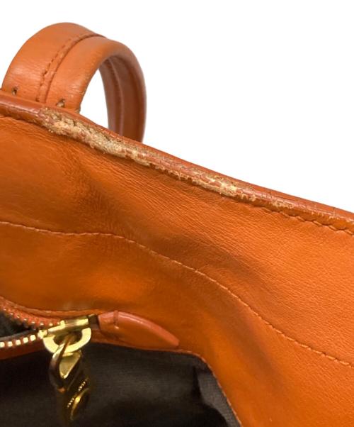 MIU MIU（ミュウミュウ）MIU MIU (ミュウミュウ) VITELLO SOFT オレンジの古着・服飾アイテム