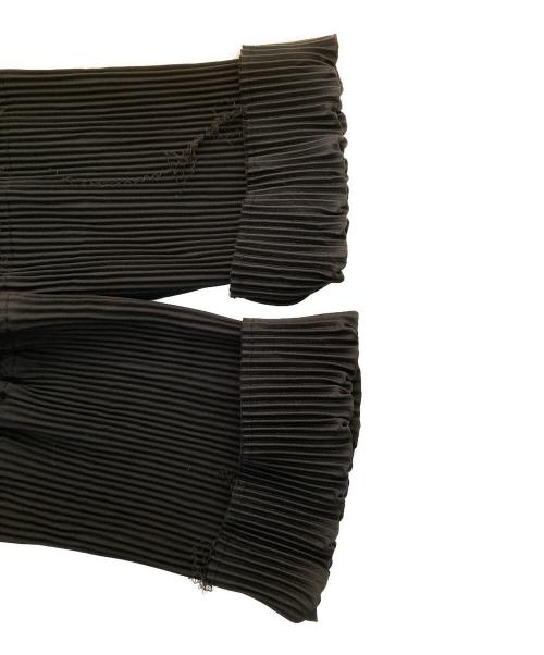 todo kotohayokozawa（トゥードゥー コトハヨコザワ）todo kotohayokozawa (トゥードゥー コトハヨコザワ) プリーツシャツ ブラック サイズ:Sの古着・服飾アイテム