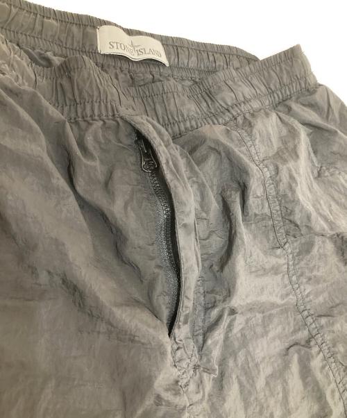 STONE ISLAND（ストーンアイランド）STONE ISLAND (ストーンアイランド) Nylon Metal ECONYL Shorts ブラック サイズ:W36の古着・服飾アイテム