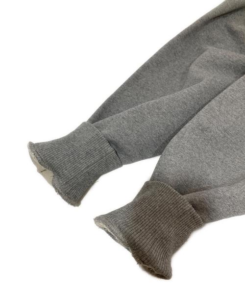 AMI Alexandre Mattiussi（アミアレクサンドルマテュッシ）AMI Alexandre Mattiussi (アミアレクサンドルマテュッシ) ハートロゴパーカー　FOODIE　USW202.747 グレー サイズ:Sの古着・服飾アイテム