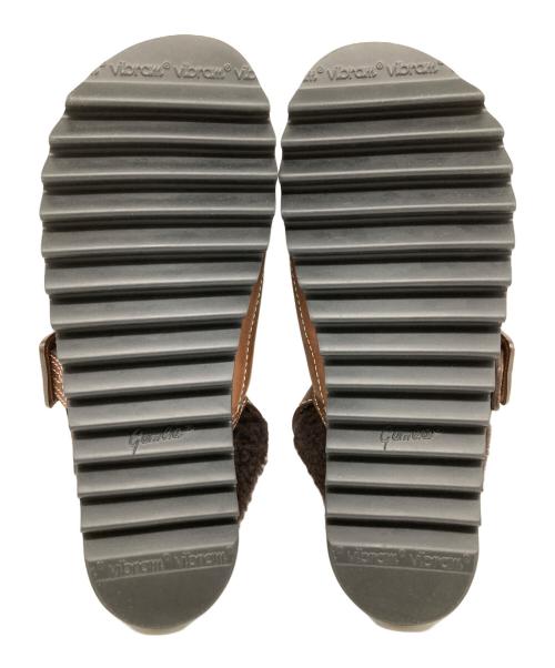 AURALEE（オーラリー）AURALEE (オーラリー) foot the coacher (フットザコーチャー) MOUTON SANDALS MADE BY FOOT THE COACHER ブラウン サイズ:25㎝の古着・服飾アイテム