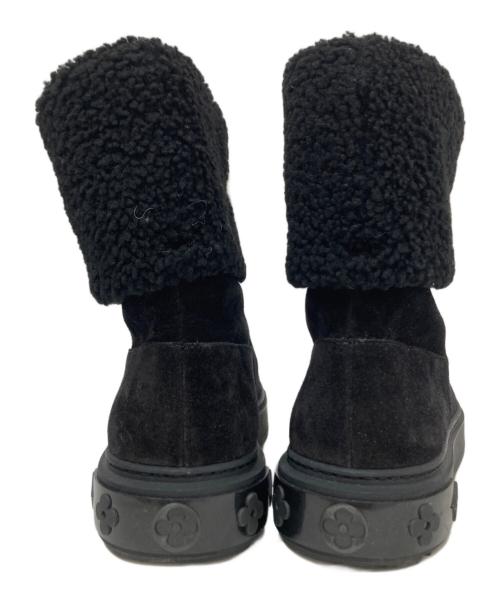 LOUIS VUITTON（ルイ ヴィトン）LOUIS VUITTON (ルイ ヴィトン) SNOWDROP FLAT ANKLE BOOT スノードロップライン アンクルブーツ LVロゴ ムートンブーツ TC0251 ブラック サイズ:SIZE 371/2の古着・服飾アイテム