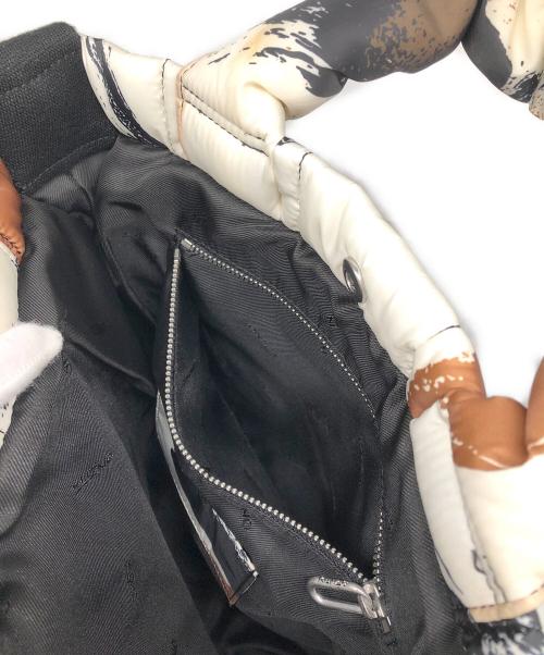 KENZO（ケンゾー）KENZO (ケンゾー) キルティング2WAYショルダーバッグ ホワイトの古着・服飾アイテム