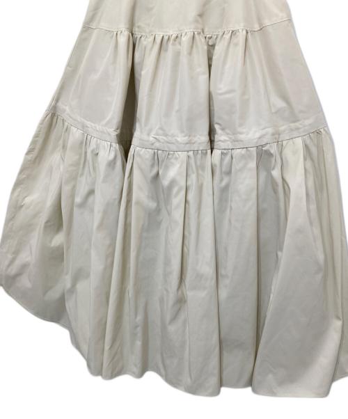 SEVEN TEN by MIHO KAWAHITO（セブン テン バイ ミホ カワヒト）SEVEN TEN by MIHO KAWAHITO (セブン テン バイ ミホ カワヒト) ティアードスカート ホワイト サイズ:Sの古着・服飾アイテム