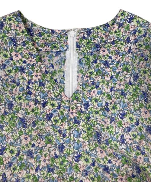 OBLI（オブリ）OBLI (オブリ) Vネックフラワーティアードワンピース 2 グリーンの古着・服飾アイテム