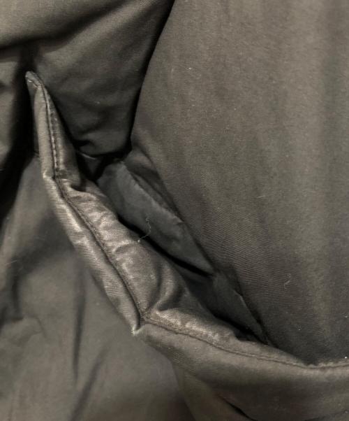 JIL SANDER（ジルサンダー）JIL SANDER (ジルサンダー) ビッグカラーダウンジャケット JSPT440097WT245400A12 ブラック サイズ:32の古着・服飾アイテム