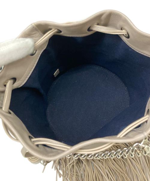 J&M DAVIDSON（ジェイ＆エム デヴィッドソン）J&M DAVIDSON (ジェイ＆エム デヴィッドソン) フリンジショルダーバッグ グレーの古着・服飾アイテム