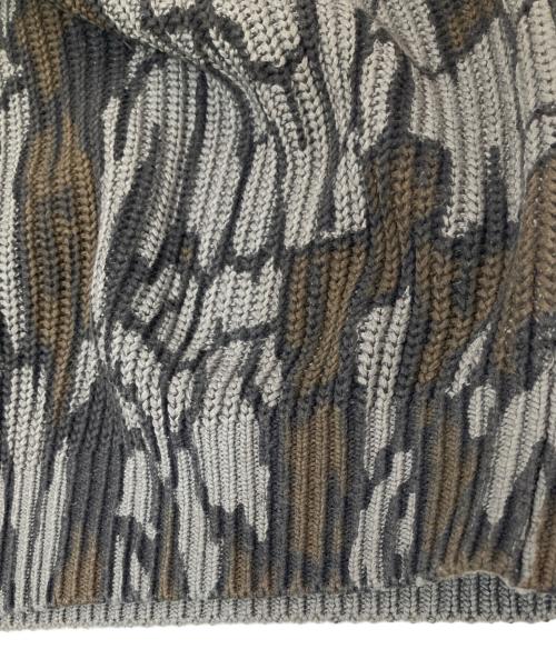 SUPREME（シュプリーム）SUPREME (シュプリーム) Old English Printed Sweater Camo グレー サイズ:XLの古着・服飾アイテム