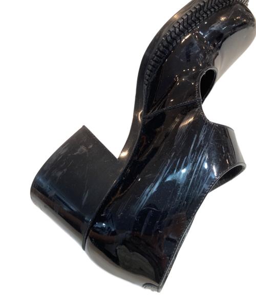 Maison Margiela（メゾンマルジェラ）Maison Margiela (メゾンマルジェラ) メリー ジェン シューズ ヒール エナメル サンダル ブラック サイズ:37の古着・服飾アイテム