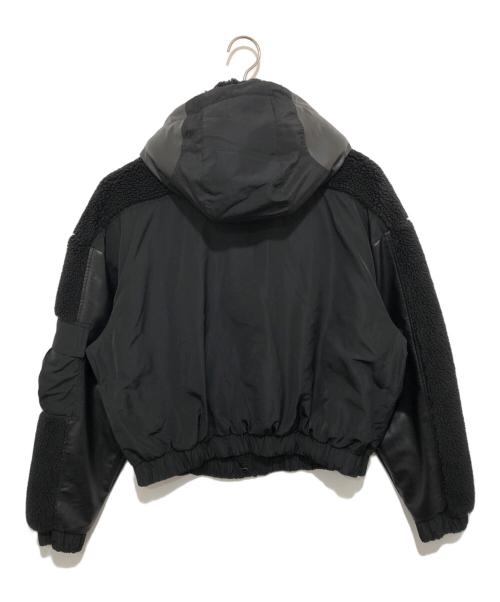alo yoga（アローヨガ）ALO Yoga (アローヨガ) Alo Sherpa Utility Gear Jacket（アローシェルパユーティリギアジャケット）/ ボアジャケット ブラック サイズ:Mの古着・服飾アイテム