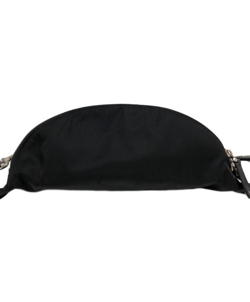 VALENTINO（ヴァレンティノ）VALENTINO (ヴァレンティノ) VLTLスターボディバッグ ブラックの古着・服飾アイテム