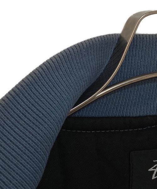 stussy（ステューシー）stussy (ステューシー) Ghost Logo Canvas Varsity ゴーストロゴ キャンバス バーシティ スタジャン  115820 ブルー サイズ:Mの古着・服飾アイテム