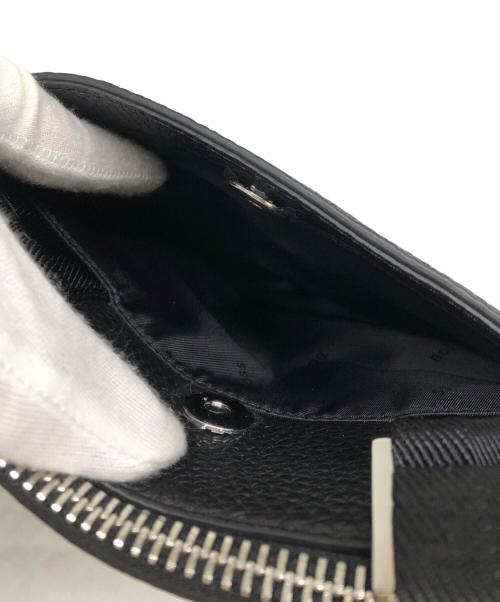 HUGO BOSS（ヒューゴ ボス）HUGO BOSS (ヒューゴ ボス) エンベロープバッグショルダーバッグ ブラックの古着・服飾アイテム