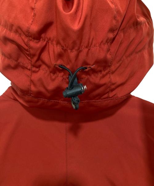 Patagonia（パタゴニア）Patagonia (パタゴニア) 04年製 インファーノジャケット マウンテンパーカー 84303 レッド サイズ:Sの古着・服飾アイテム