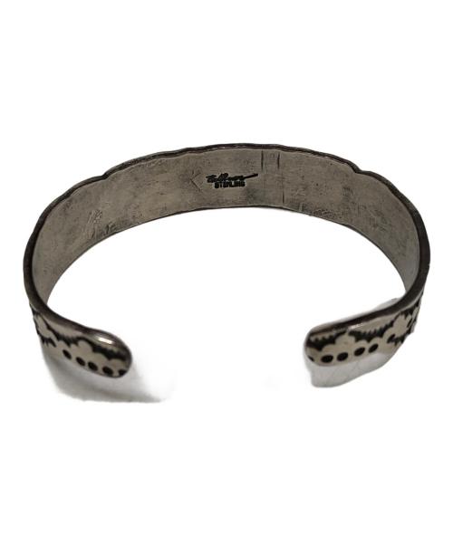 Navajo（ナバホ）Navajo (ナバホ) ナバホスタンプワークバングル シルバーの古着・服飾アイテム