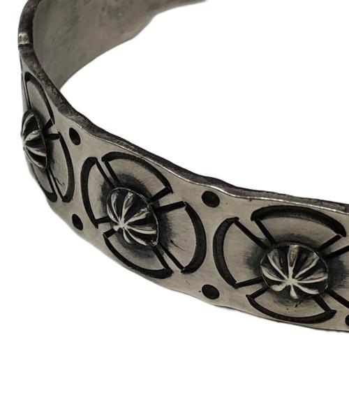 Navajo（ナバホ）Navajo (ナバホ) ナバホスタンプワークバングル シルバーの古着・服飾アイテム
