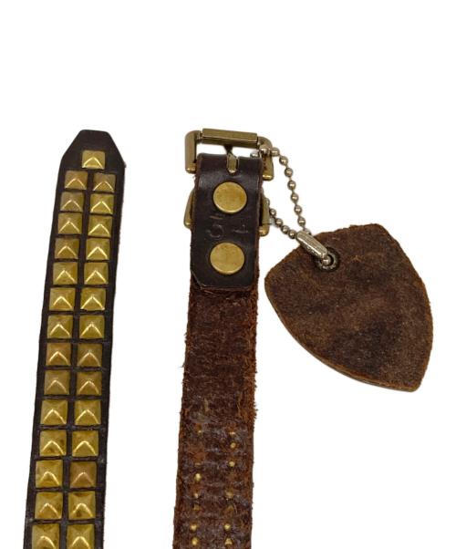 htc（エイチティーシー）htc (エイチティーシー) スタッズナローレザーベルト ブラウンの古着・服飾アイテム