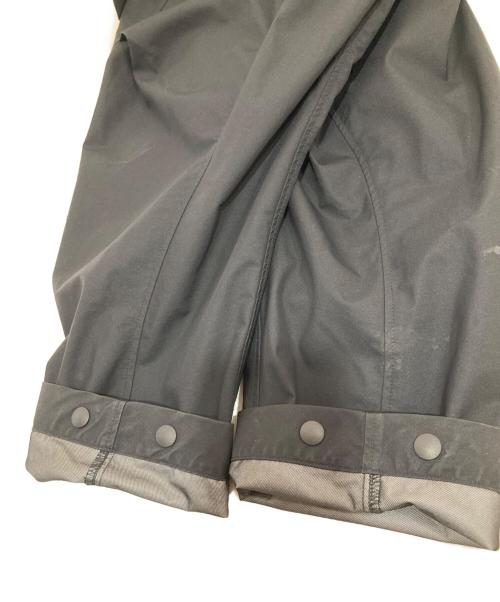 D-VEC（ディーベック）D-VEC (ディーベック) ALMOSTBLACK (オールモストブラック) WINDSTOPPER BY GORE-TEX LABS 3L S.R.G BLOUSON ブラック サイズ:２の古着・服飾アイテム