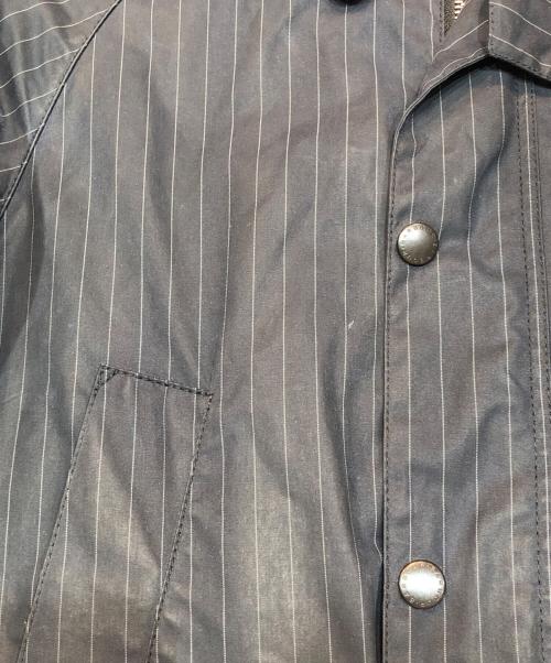 Barbour（バブアー）Barbour (バブアー) SL BEDALE PIN（スリム ビデイル ピンストライプ）オイルドジャケット　裏地ペイズリー柄　MWX0581NY71 ネイビー サイズ:38の古着・服飾アイテム