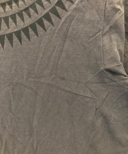 UNDERCOVER（アンダーカバー）UNDERCOVER (アンダーカバー) GIZ柄Tシャツ　プリントTシャツ グレー サイズ:Mの古着・服飾アイテム
