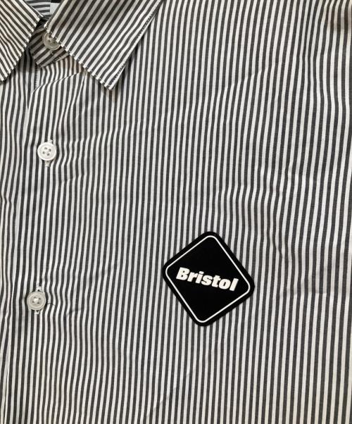 F.C.R.B.（エフシーレアルブリストル）F.C.R.B. (エフシーレアルブリストル) BIG LOGO L/S BAGGY SHIRT（ビッグロゴバギーシャツ）FCRB-250086 グレー サイズ:Lの古着・服飾アイテム