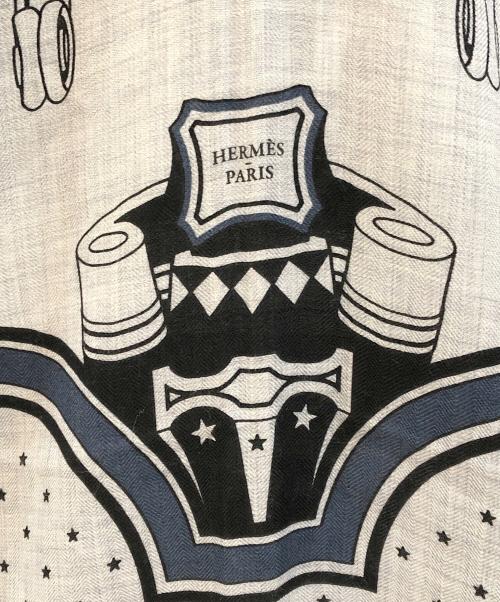 HERMES（エルメス）HERMES (エルメス) Les Roues de Phaeton 四輪馬車の車輪 バンダナ カレ140 グレーの古着・服飾アイテム